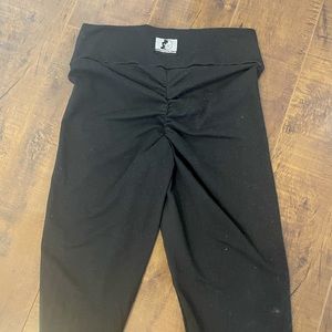 Celestial Bodiez booty scrunch leggings